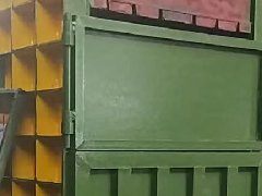 廢鐵打包機(jī)機(jī)結(jié)構(gòu)簡(jiǎn)單耐用